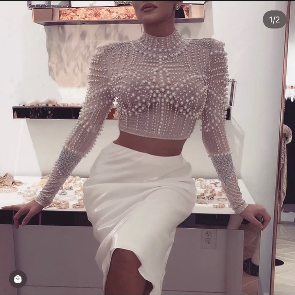Brand new, never worn Pearl top!